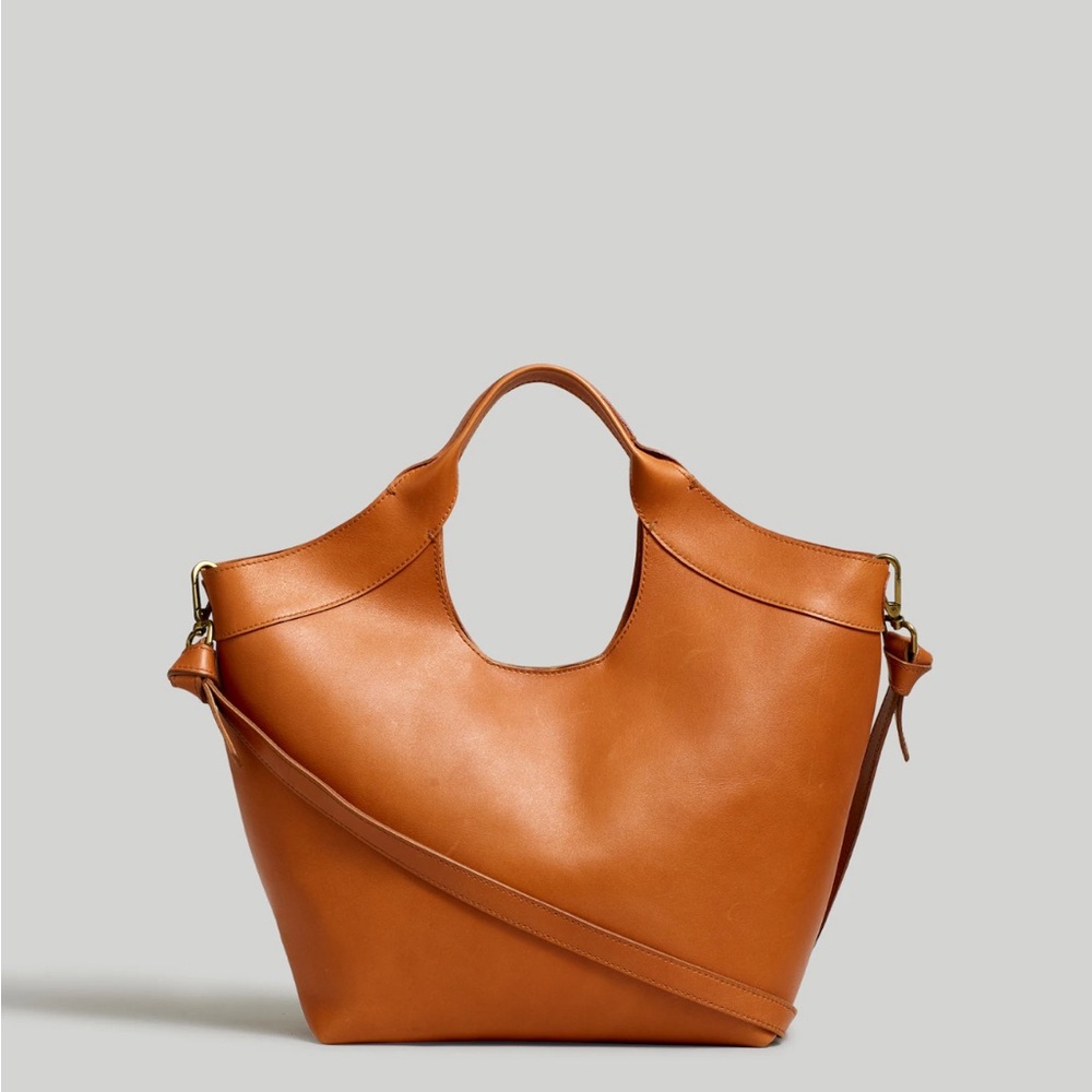 The Sydney Cutout Tote in Leather